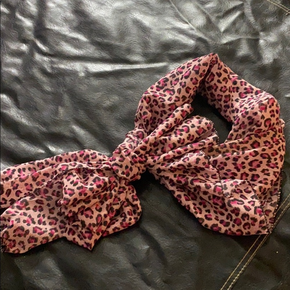 💐💐Pink leopard scarf - Picture 2 of 2